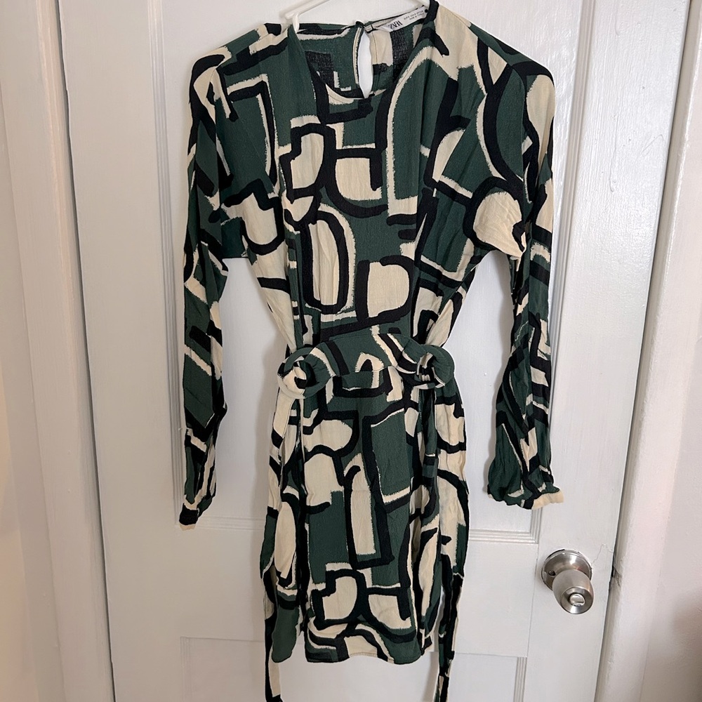 Zara Green/Black/Cream Graphic Print Crepe Belt Mini Dress The Frida